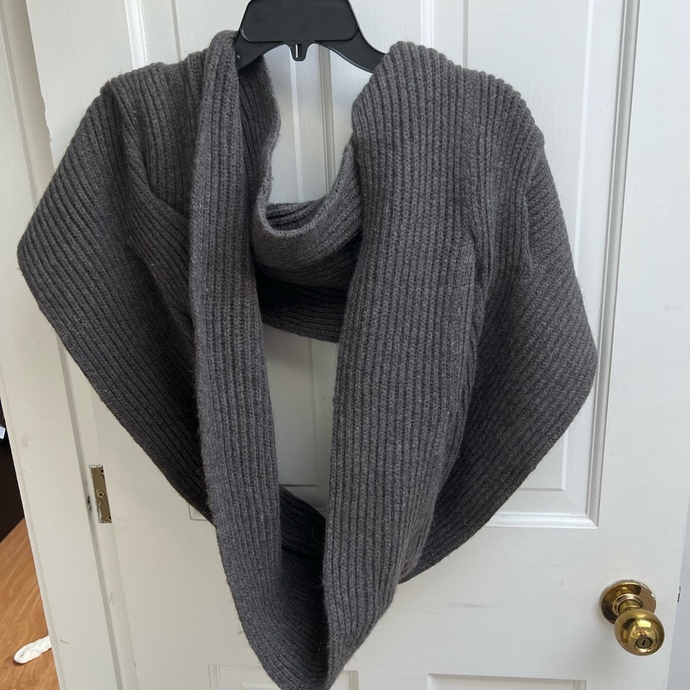 Infinity Scarf - Picture 5 of 10